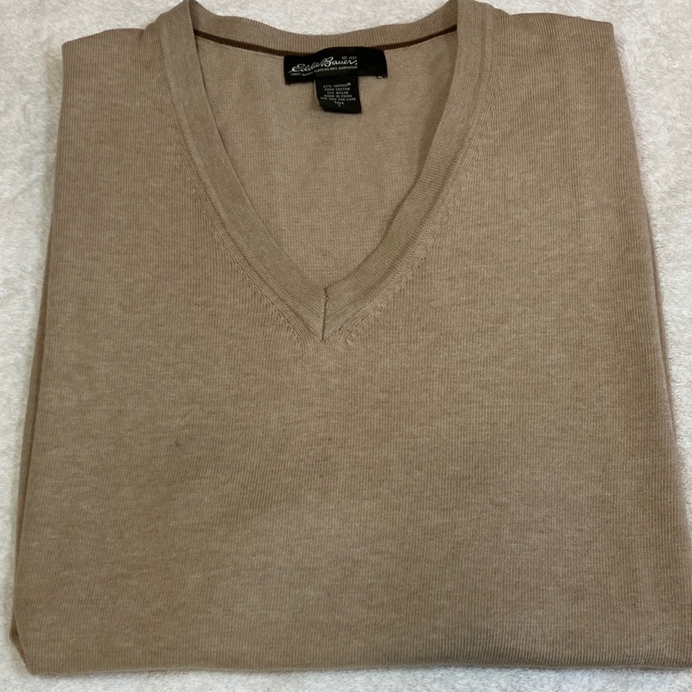 Eddie Bauer Men's Beige V-Neck Sweater